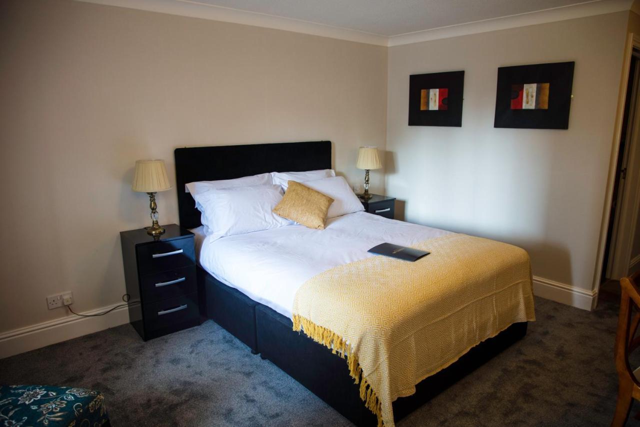 The Charlton Boutique Hotel Челтнъм Екстериор снимка