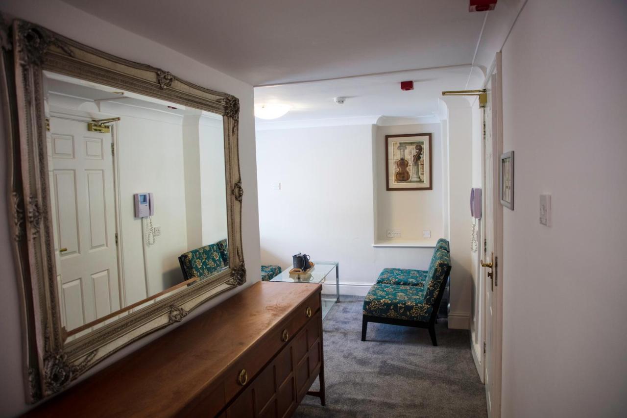 The Charlton Boutique Hotel Челтнъм Екстериор снимка